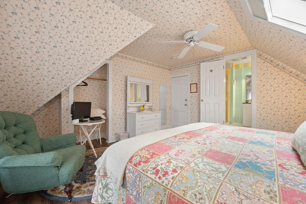 Brook Farm Inn Lenox Extérieur photo