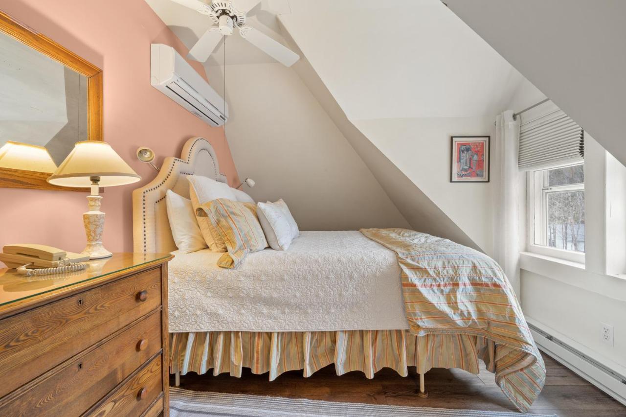 Brook Farm Inn Lenox Extérieur photo