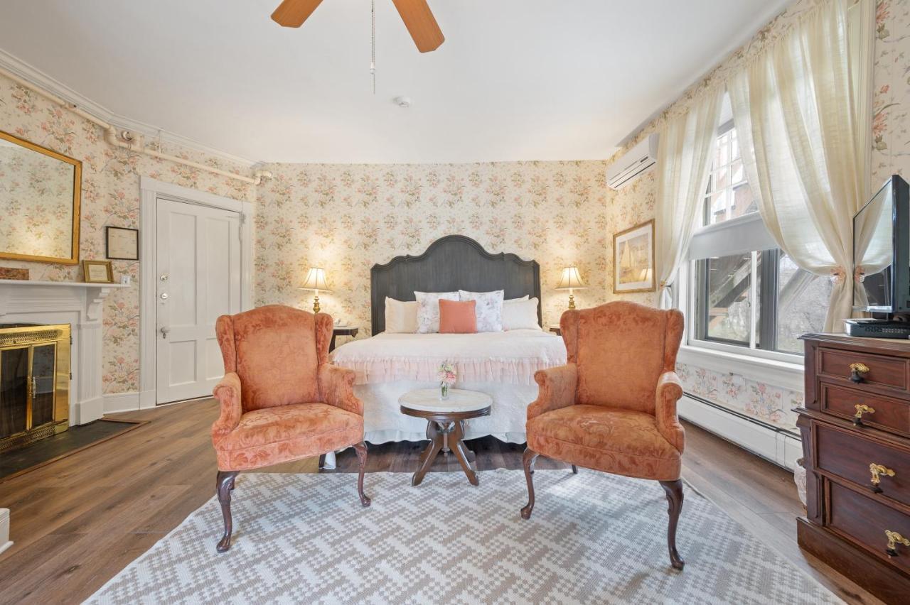 Brook Farm Inn Lenox Extérieur photo