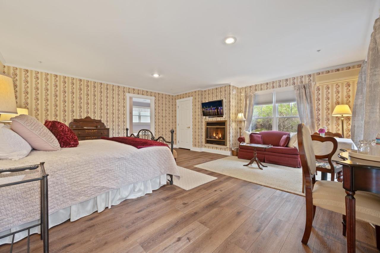 Brook Farm Inn Lenox Extérieur photo