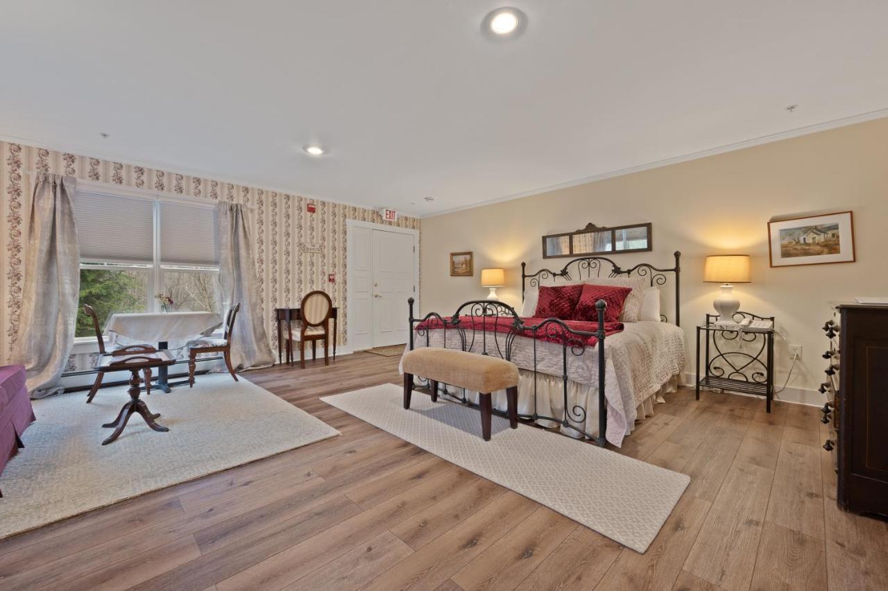 Brook Farm Inn Lenox Extérieur photo
