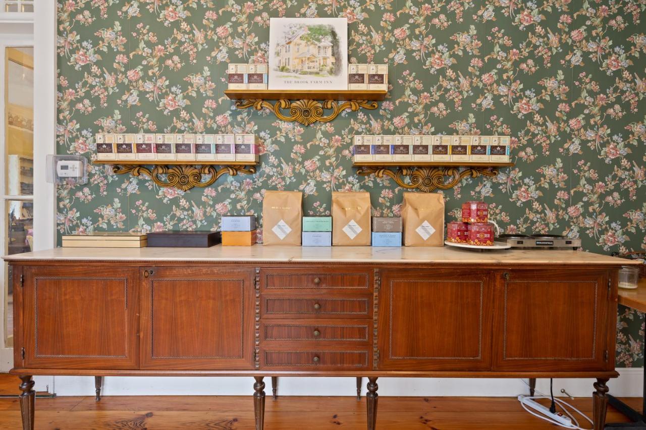 Brook Farm Inn Lenox Extérieur photo