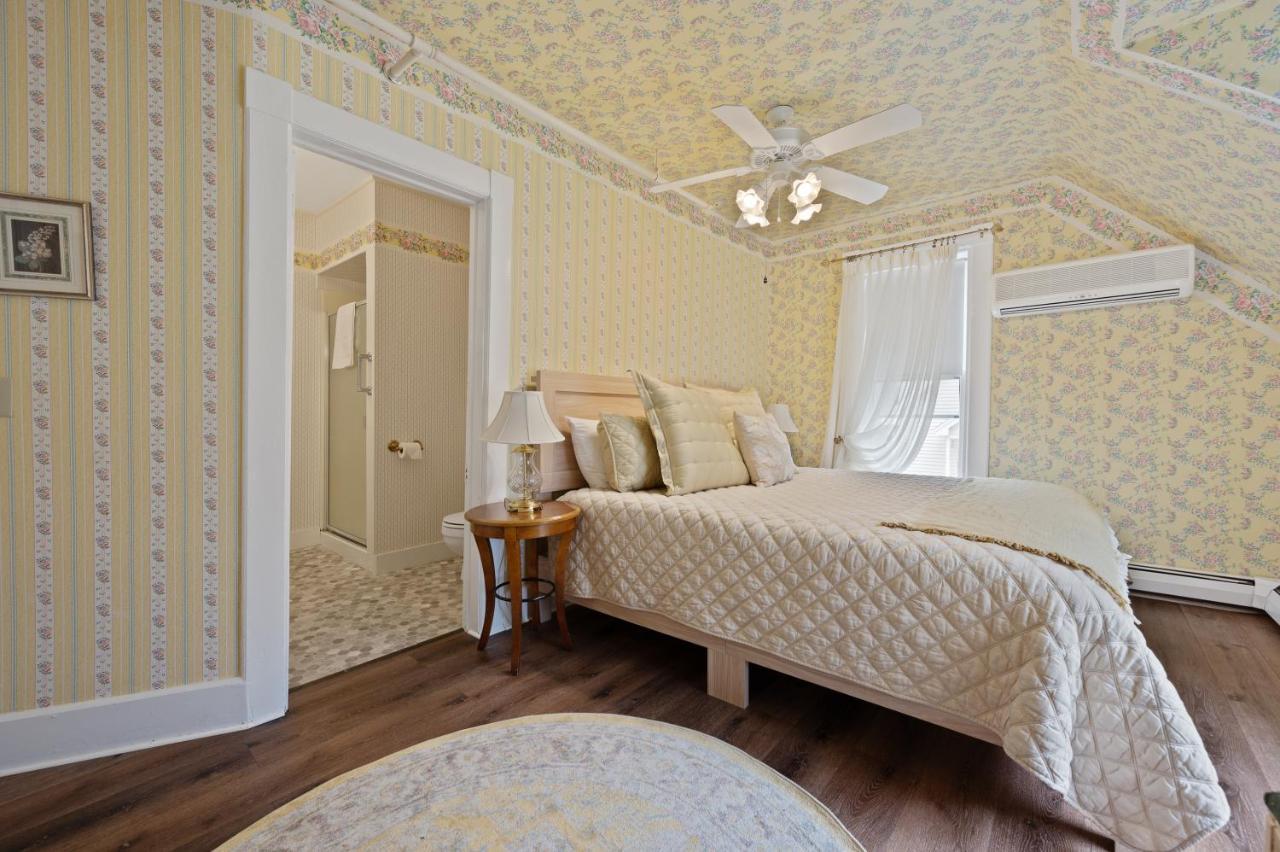 Brook Farm Inn Lenox Extérieur photo