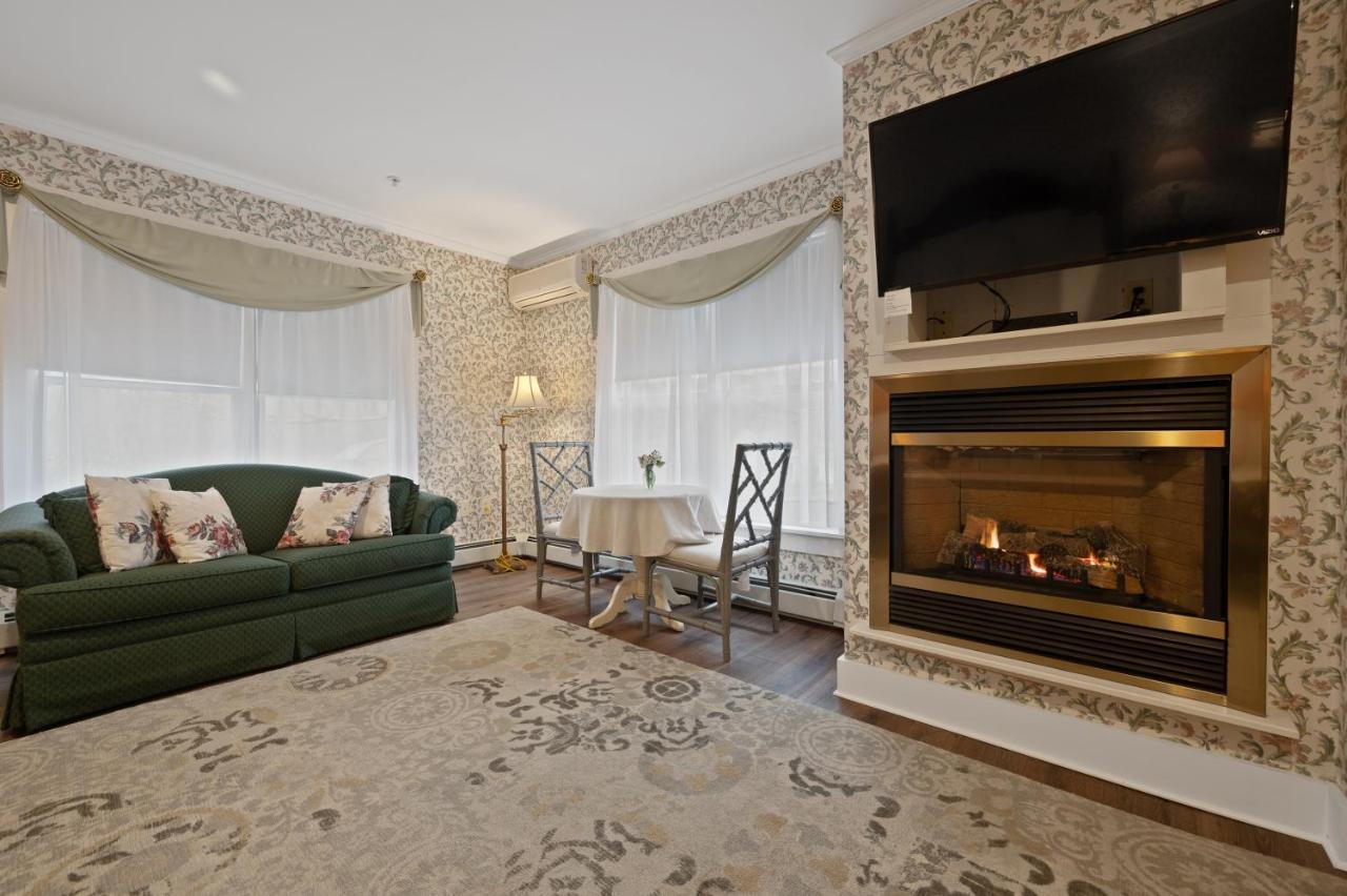 Brook Farm Inn Lenox Extérieur photo